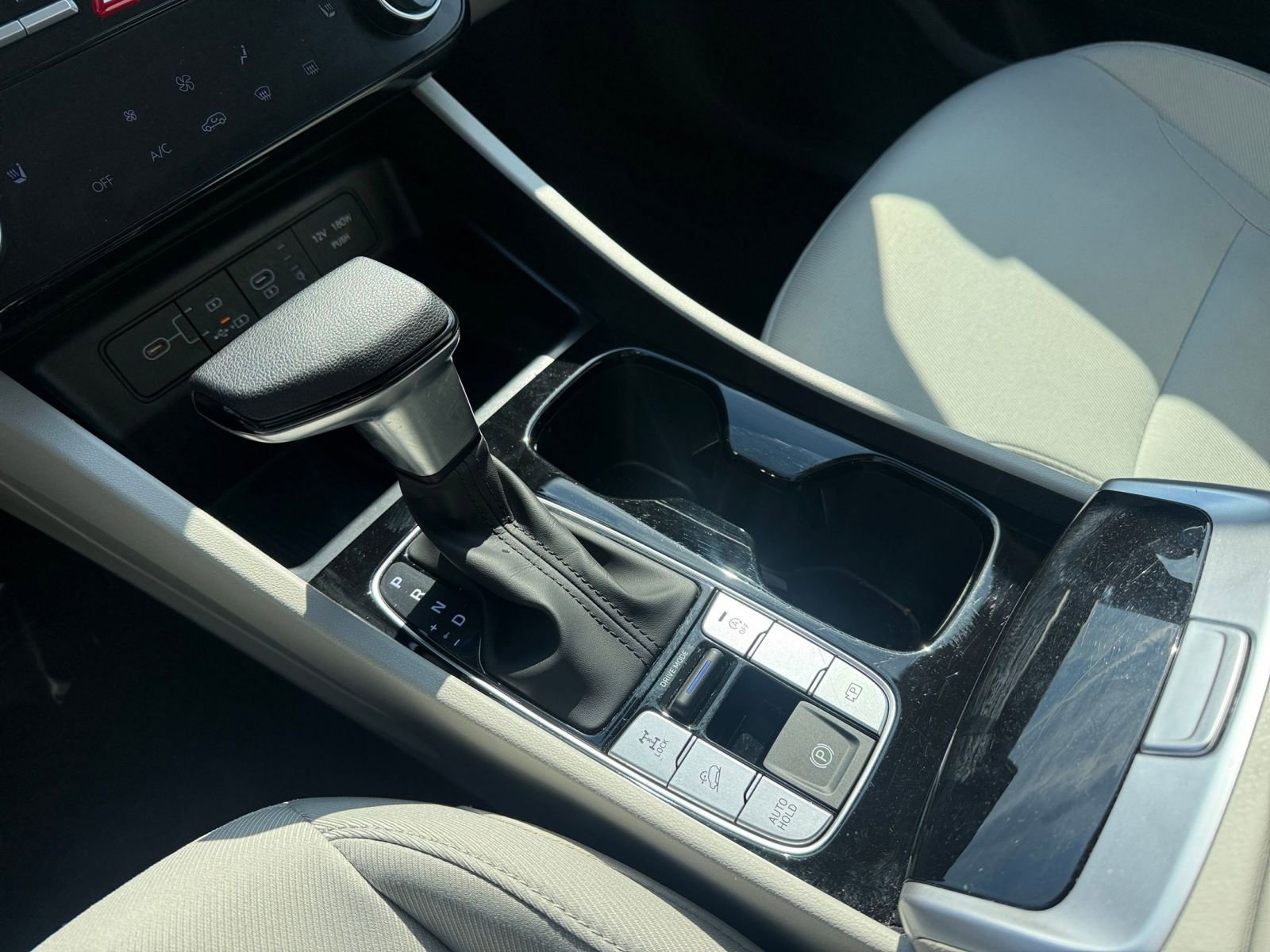 Used 2025 Hyundai Tucson SEL image 42