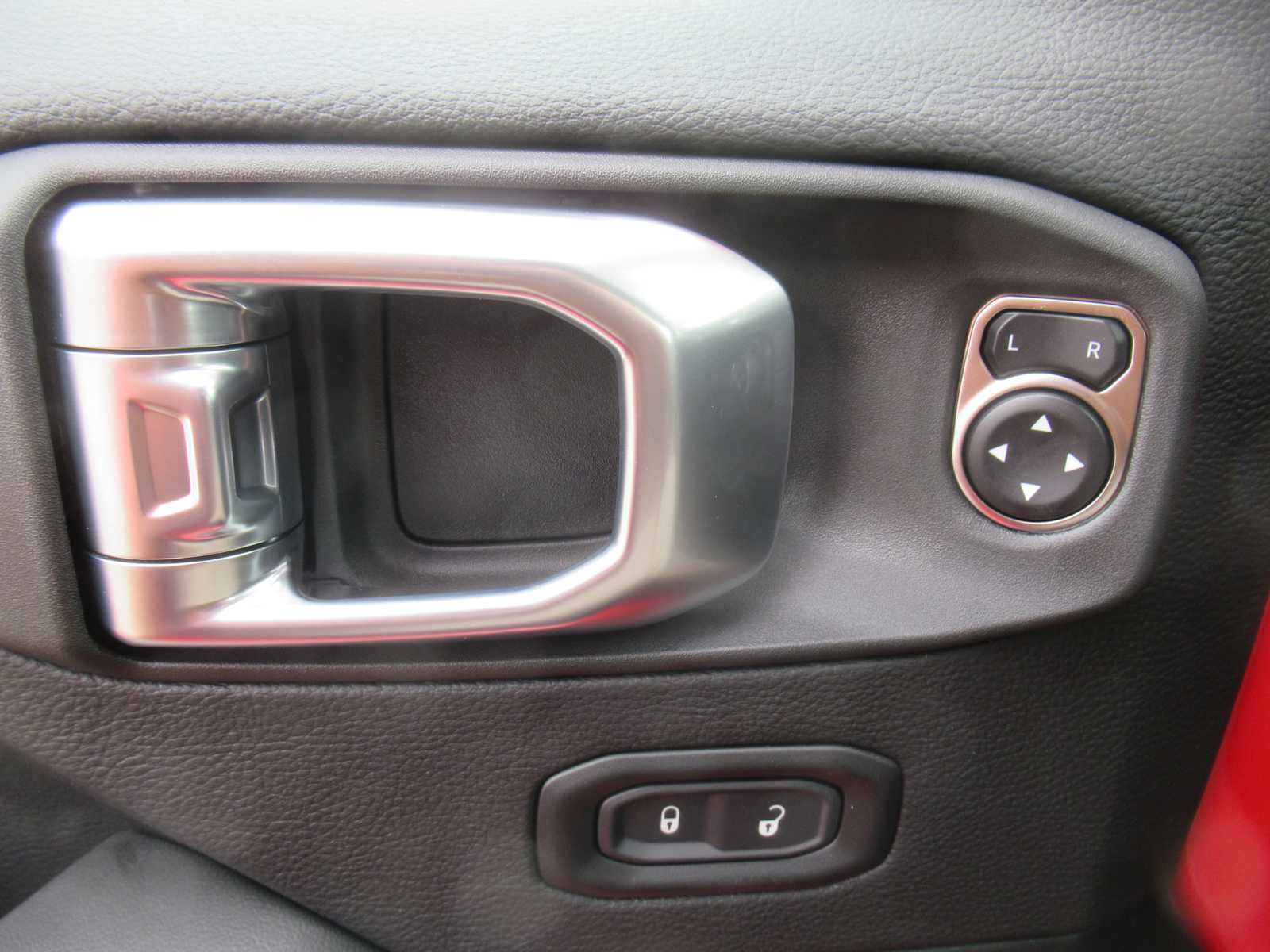 New 2026 Jeep Wrangler Unlimited Rubicon image 25