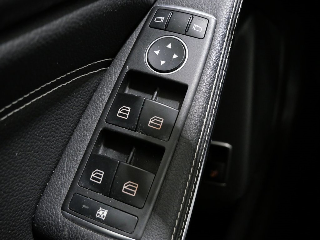 Used 2019 Mercedes-Benz GLA 250 4MATIC image 14