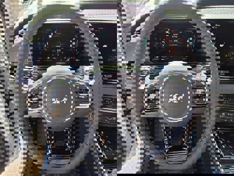 New 2026 Kia Carnival SX image 12