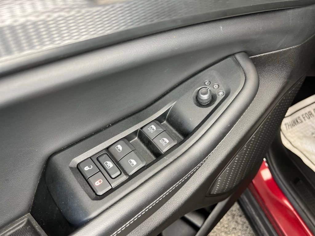 Used 2024 Jeep Grand Cherokee Altitude image 15