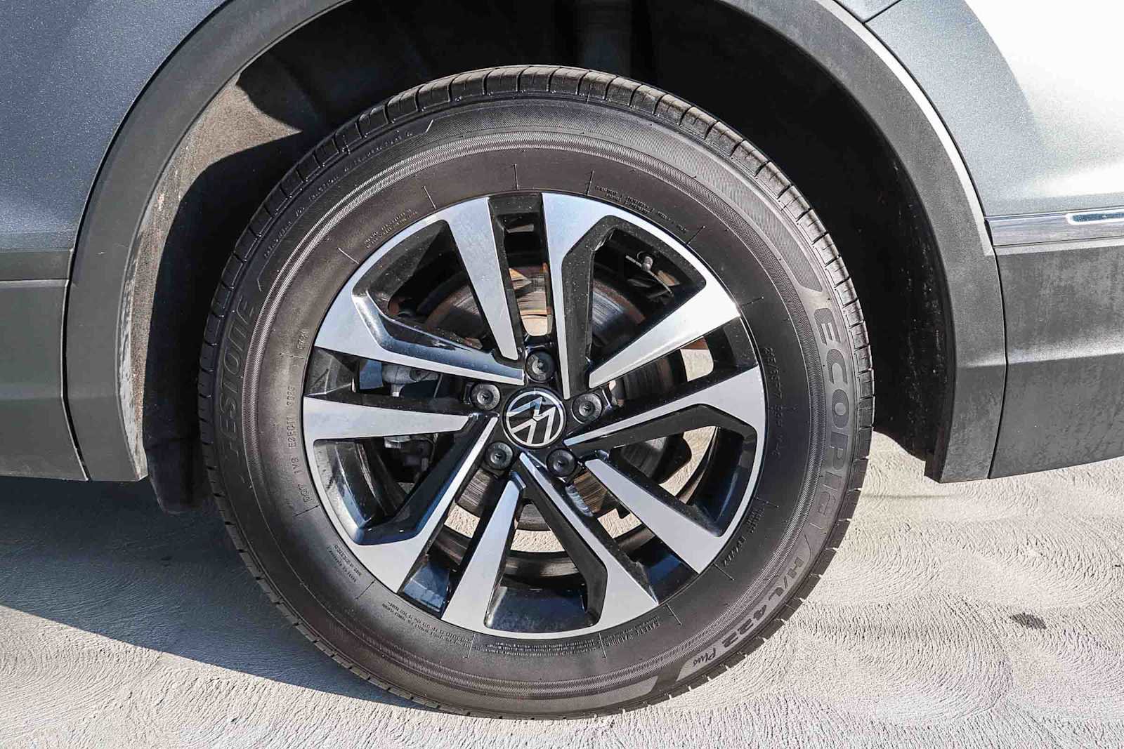 Used 2024 Volkswagen Tiguan S image 10