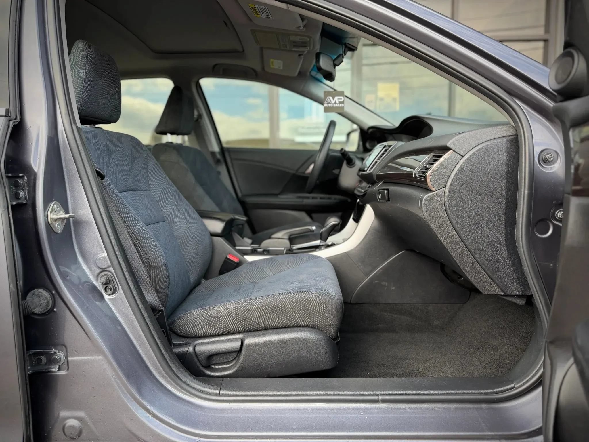 Used 2016 Honda Accord EX image 11