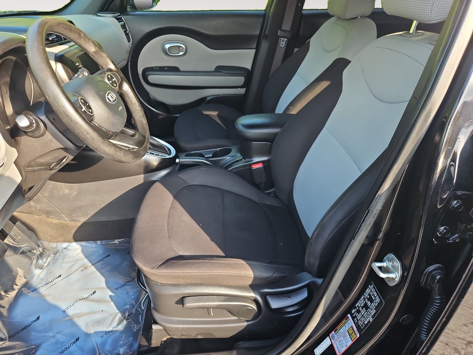 Used 2018 Kia Soul FWD image 9