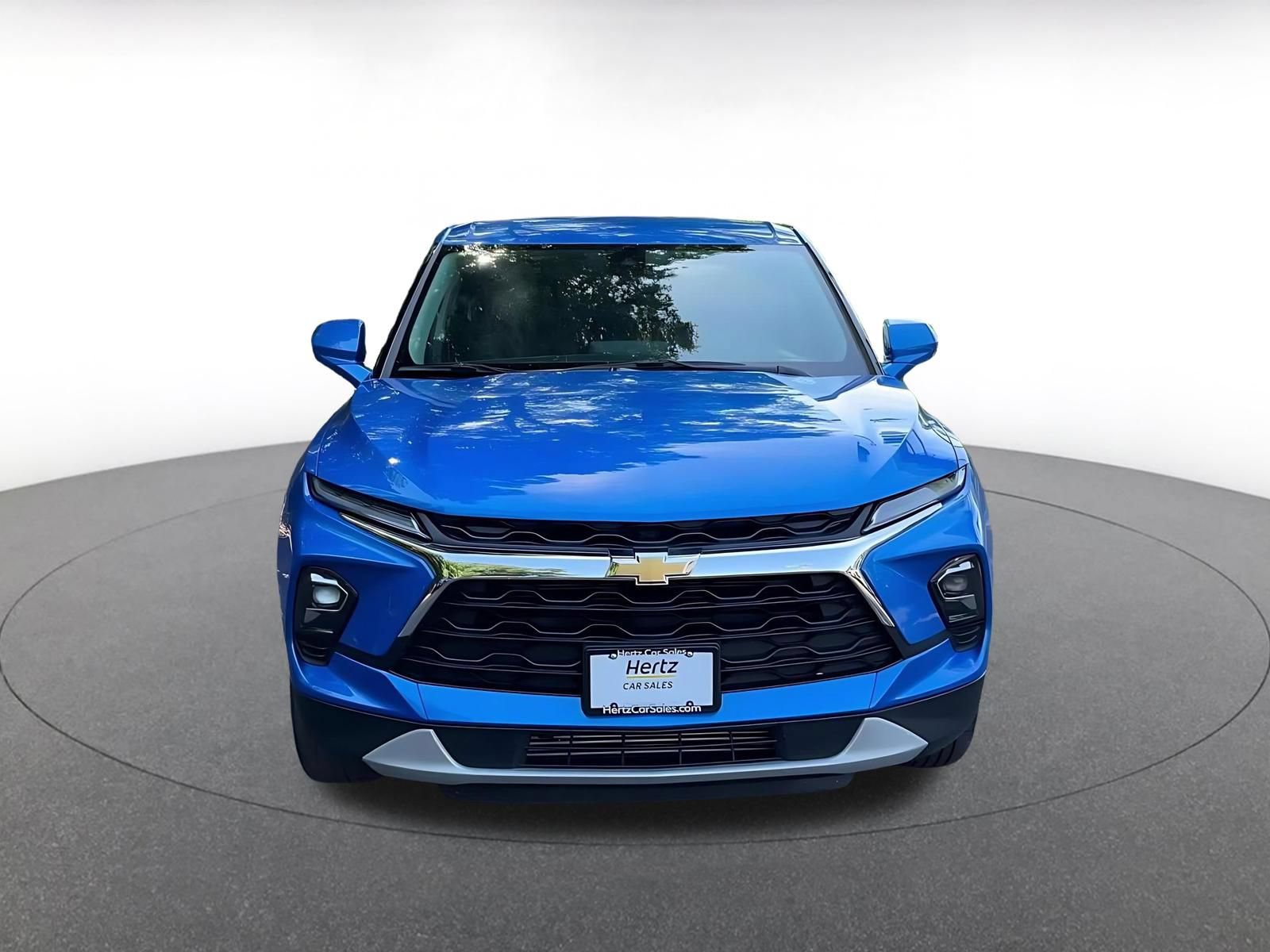 Used 2025 Chevrolet Blazer LT FWD image 4