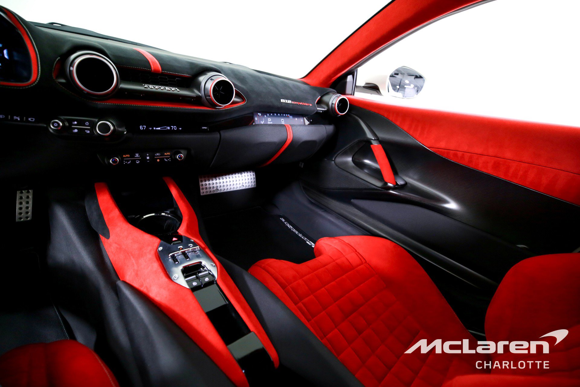 Used 2022 Ferrari 812 Competizione RWD image 15