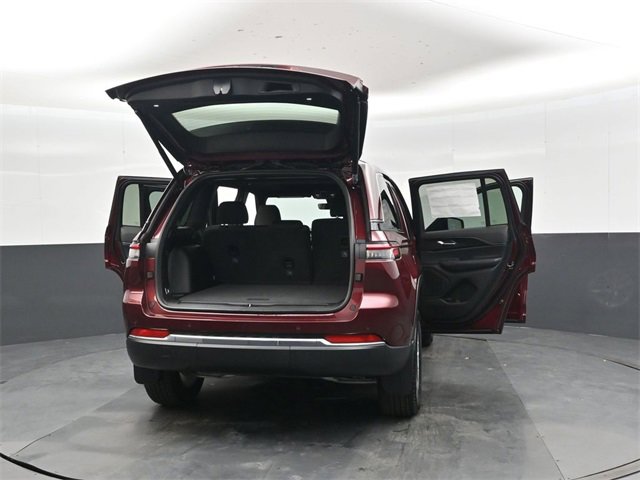 New 2025 Jeep Grand Cherokee Laredo X w/ Luxury Tech Group I image 48