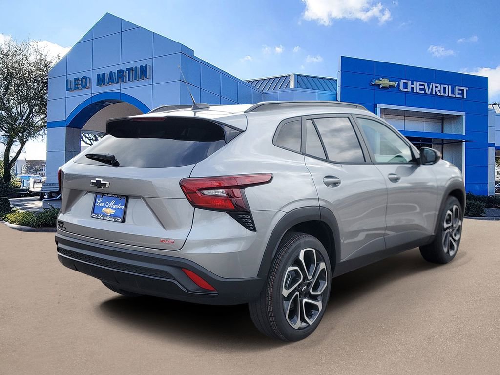 New 2026 Chevrolet Trax RS w/ Sunroof Package FWD image 3