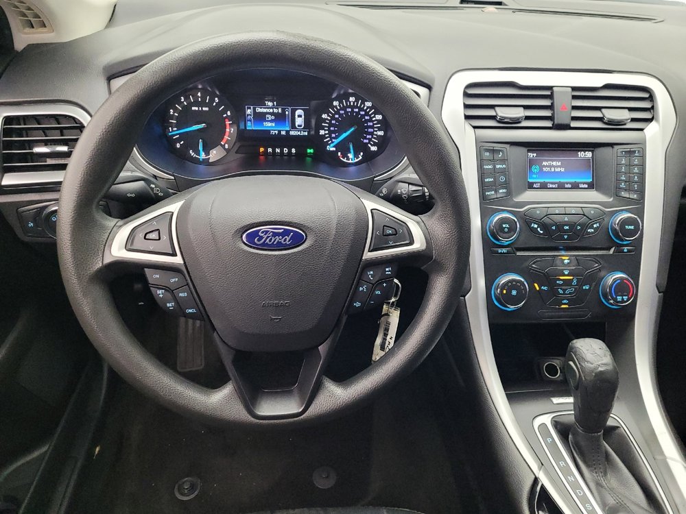 Used 2016 Ford Fusion SE FWD image 22