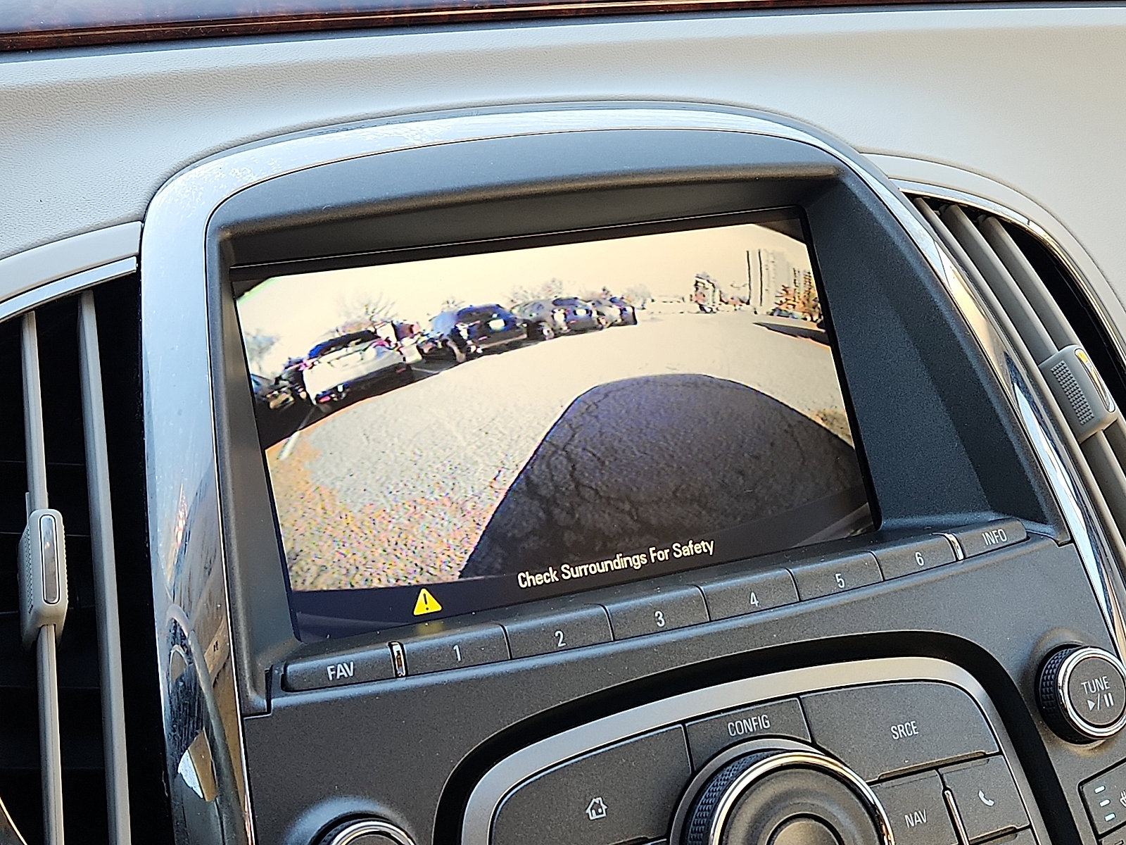 Used 2013 Buick LaCrosse Touring image 19