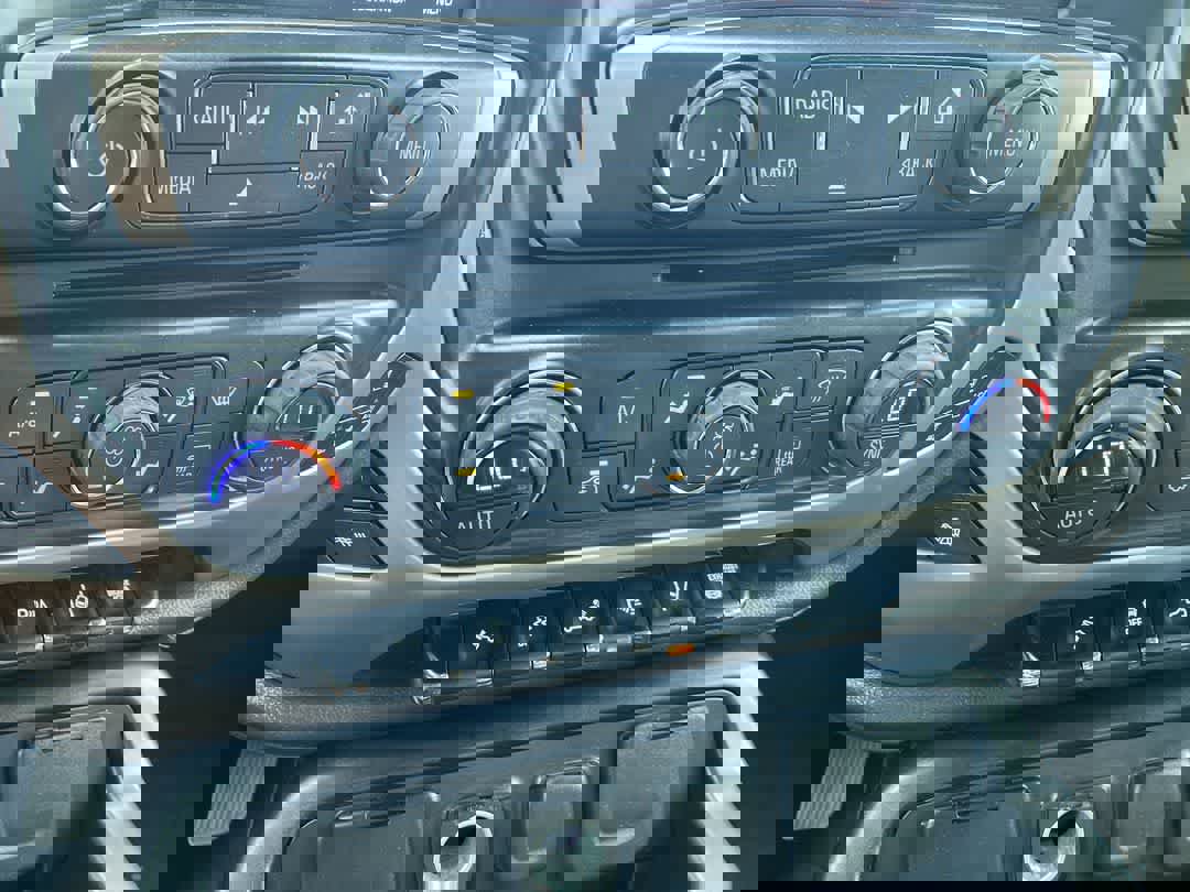 Used 2015 GMC Sierra 3500 Denali w/ Duramax Plus Package image 19