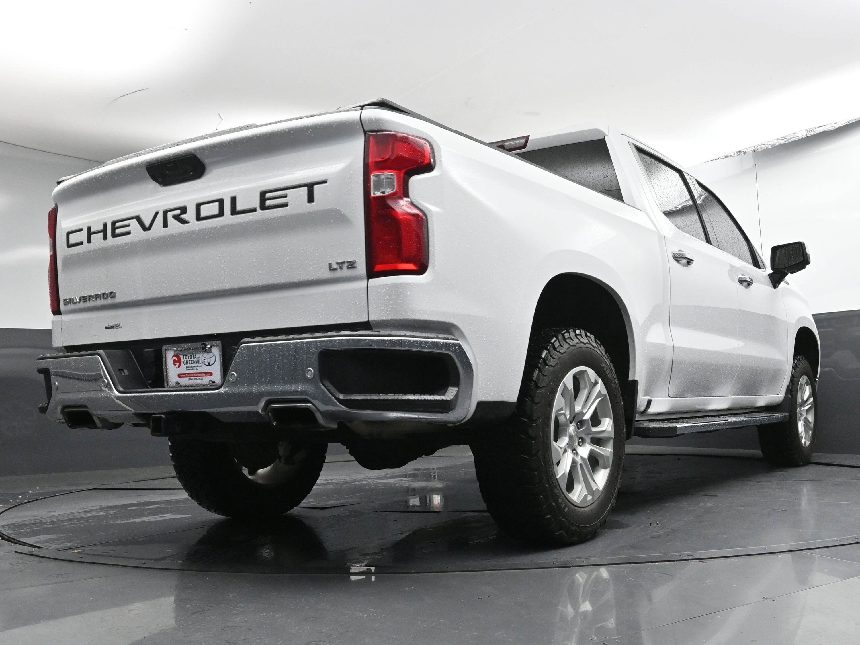 Used 2023 Chevrolet Silverado 1500 LTZ w/ LTZ Premium Package image 28