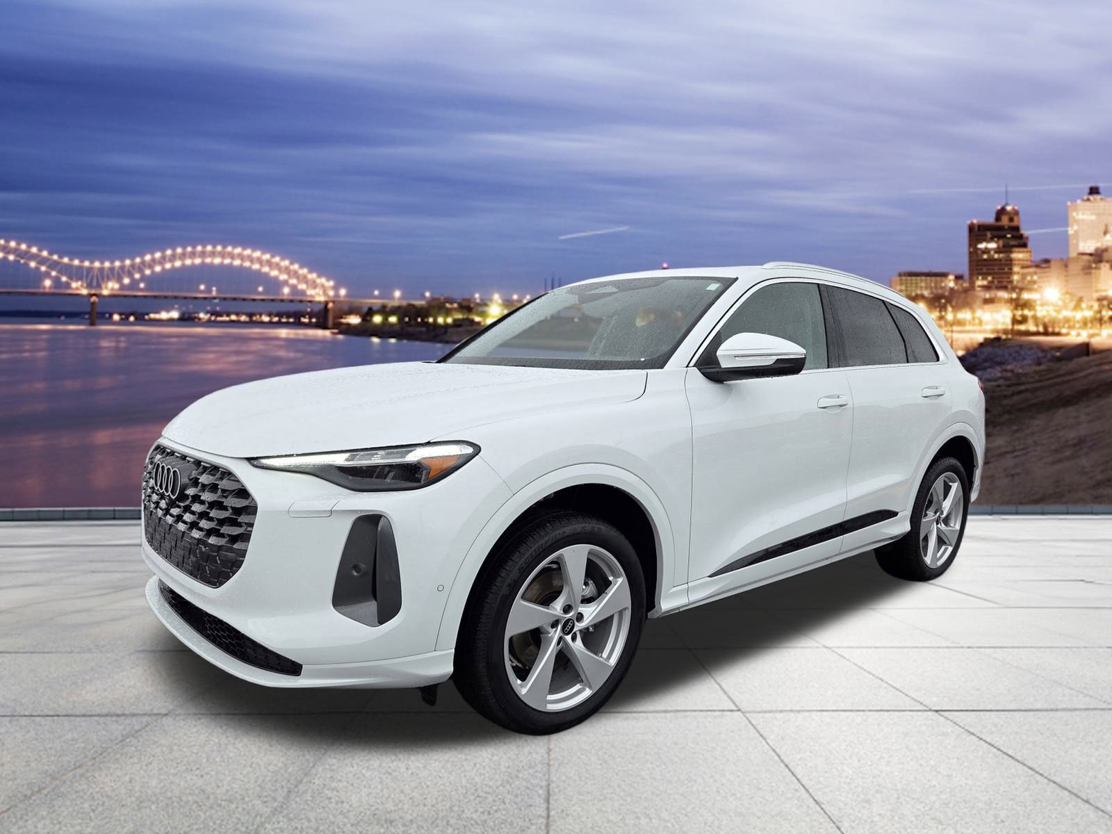 Used 2025 Audi Q5 Premium Plus w/ Premium Plus image 1