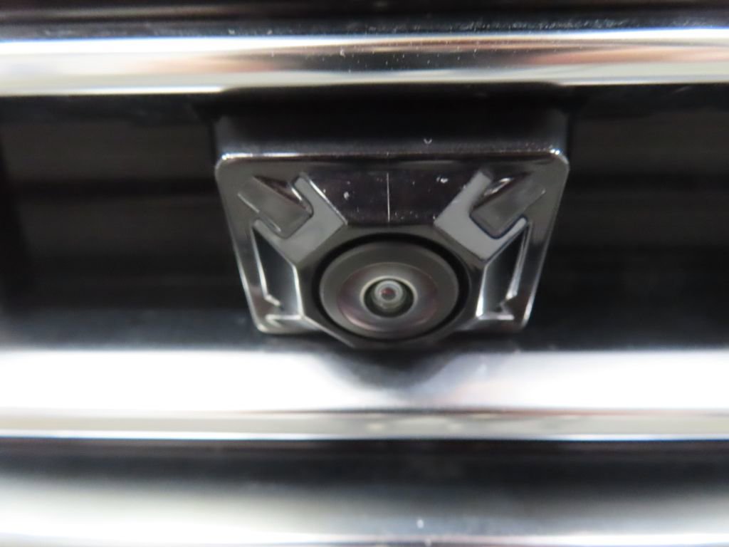 Used 2025 GMC Yukon Denali w/ Sun & Power Step Package image 44