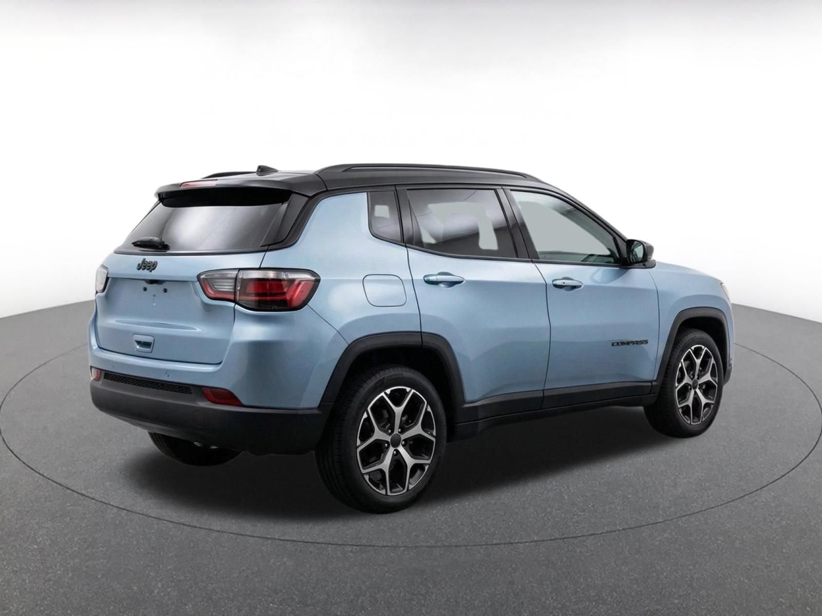 Used 2025 Jeep Compass Limited AWD/4WD image 9