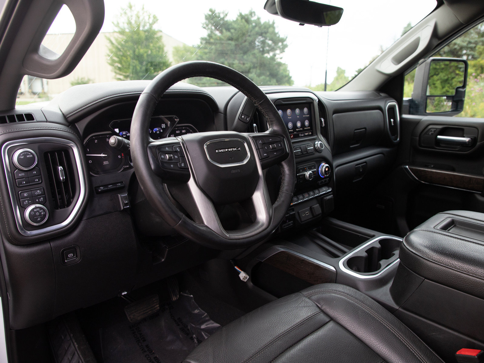 Used 2020 GMC Sierra 3500 Denali w/ Denali Ultimate Package AWD/4WD image 28