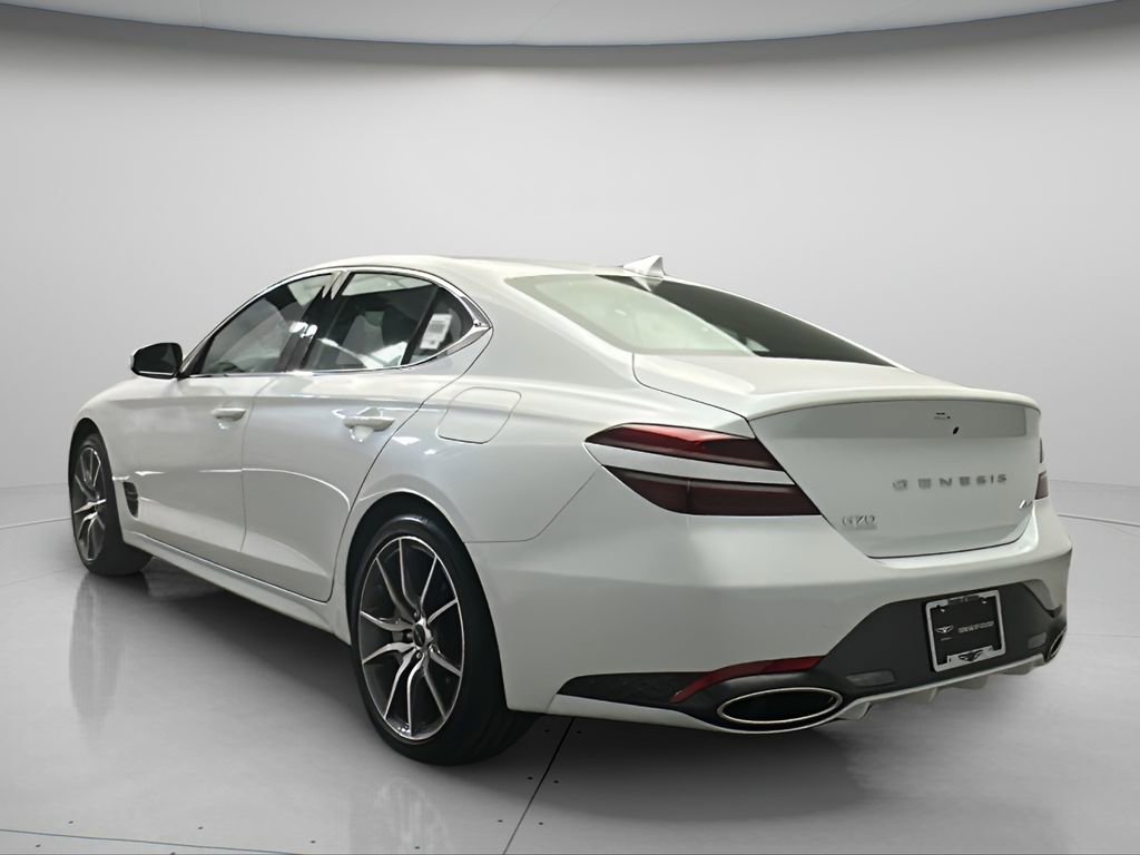 Certified 2025 Genesis G70 2.5T AWD/4WD image 6