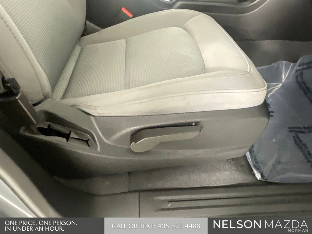 Used 2019 Chevrolet Colorado W/T w/ WT Convenience Package RWD image 28