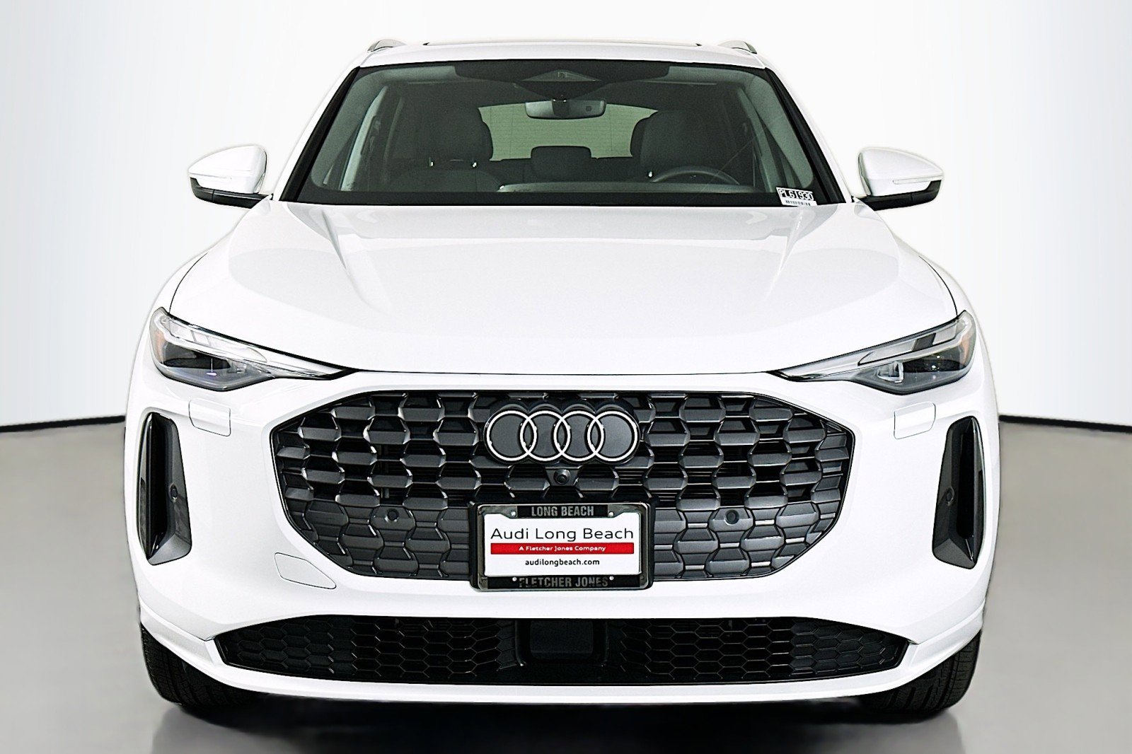 Used 2025 Audi Q5 Premium w/ 19" Wheel Package AWD/4WD image 2