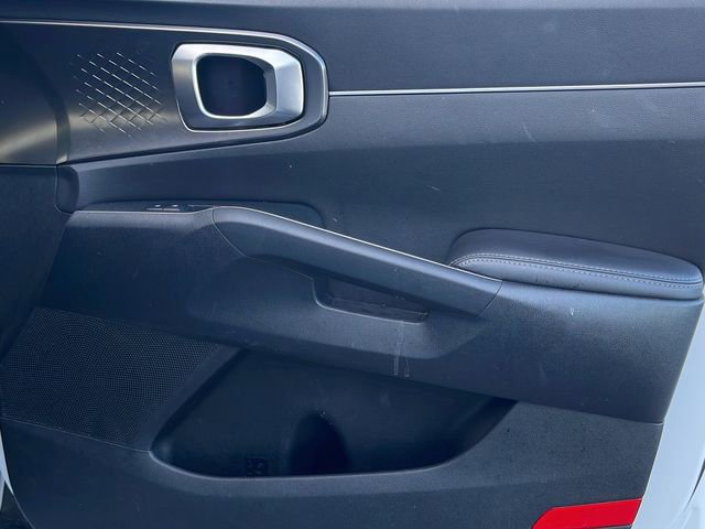 Used 2022 Kia Sorento S image 37