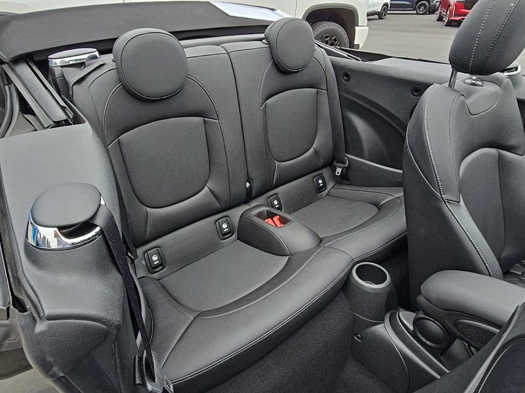 Used 2024 MINI Cooper S FWD image 26