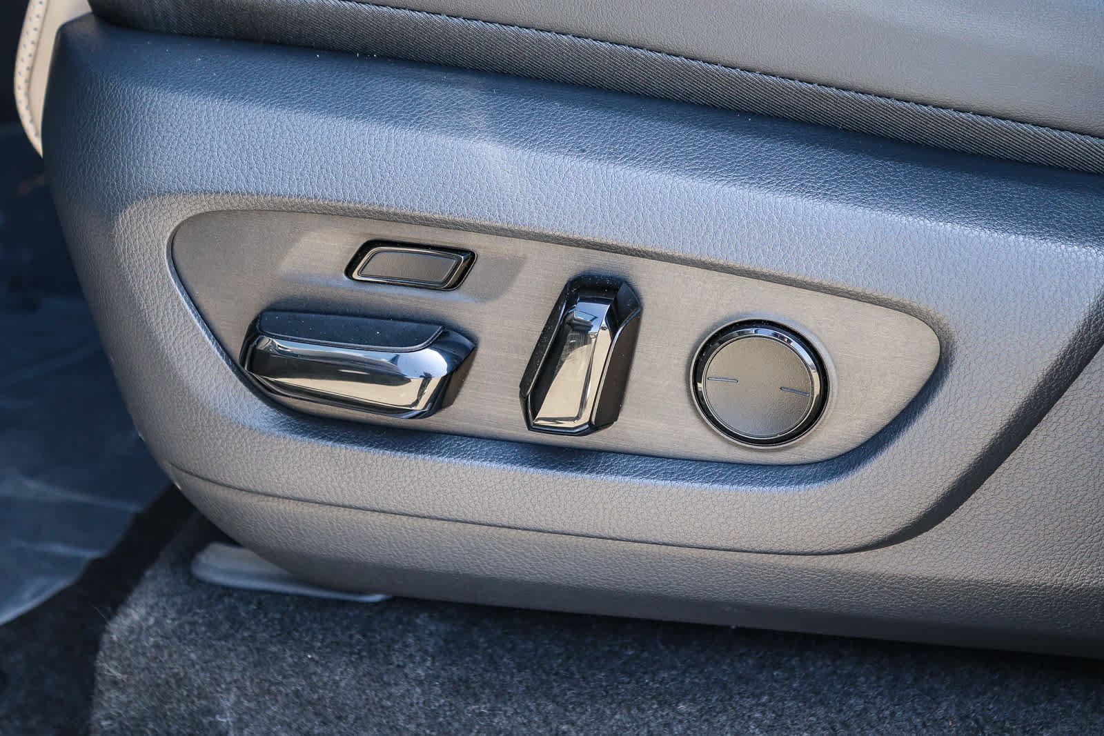 Certified 2026 Lexus GX 550 AWD/4WD image 24