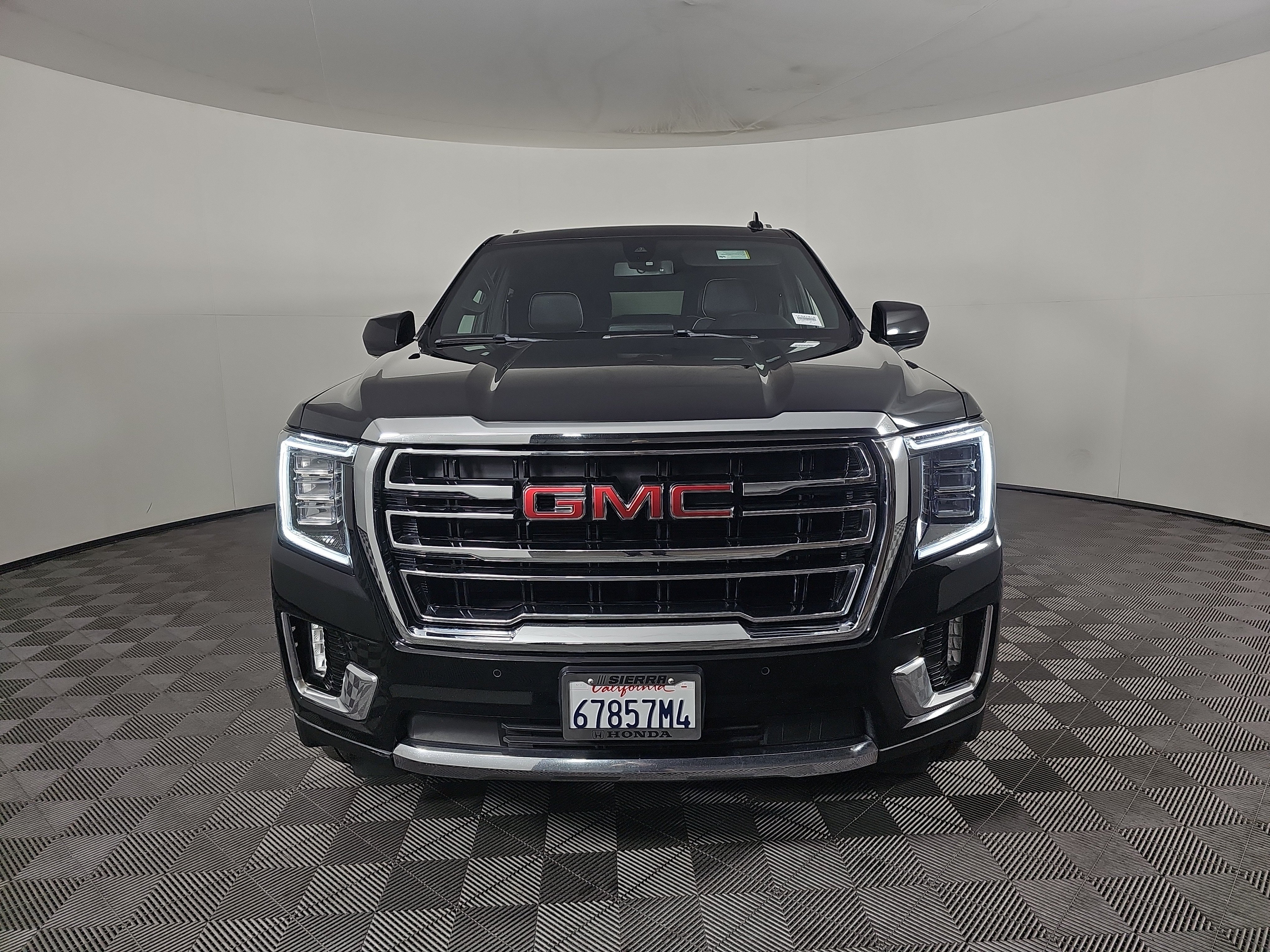 Used 2021 GMC Yukon XL SLT AWD/4WD image 9