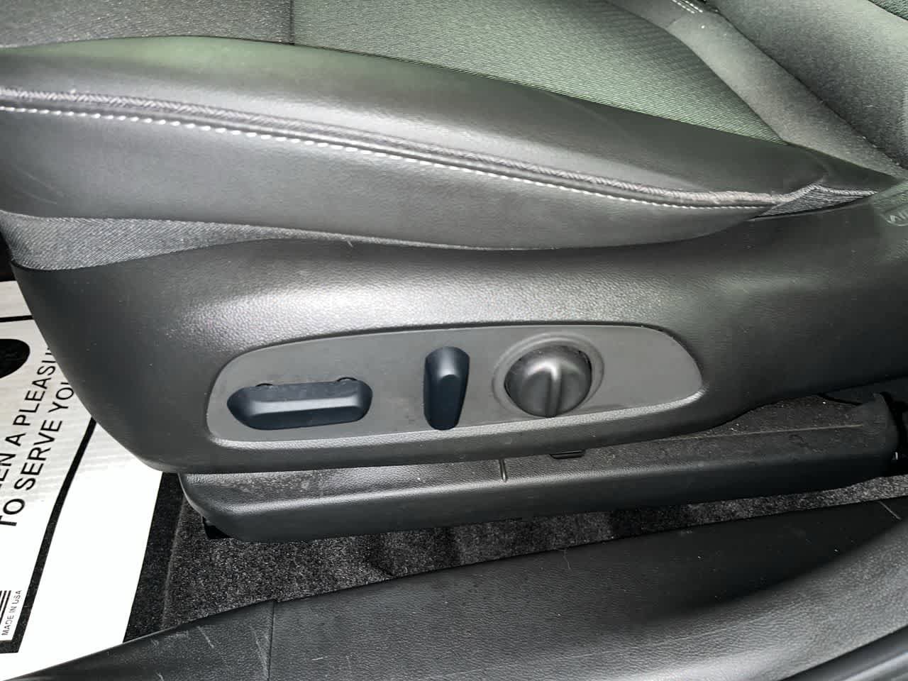 Used 2023 Buick Encore GX Select w/ Sport Touring Package AWD/4WD image 14