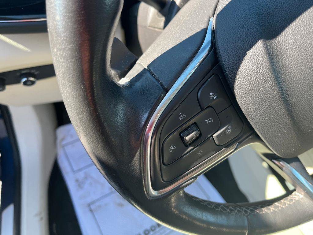 Used 2023 Buick Envision Avenir image 11