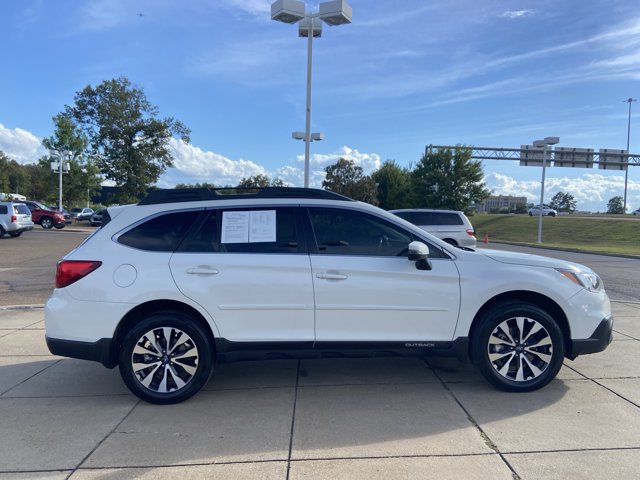 Used 2017 Subaru Outback 2.5i Limited w/ Popular Package #5 AWD/4WD image 10