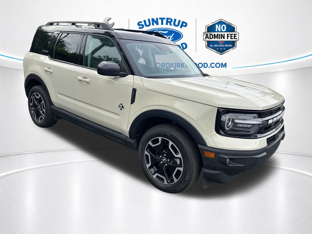 Used 2024 Ford Bronco Sport Outer Banks w/ Tech Package AWD/4WD image 9