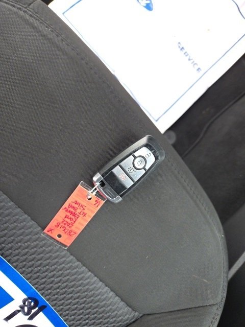 Used 2022 Ford Explorer XLT image 48