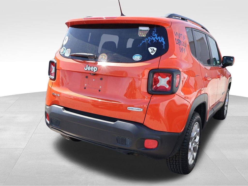 Used 2015 Jeep Renegade Latitude AWD/4WD image 11