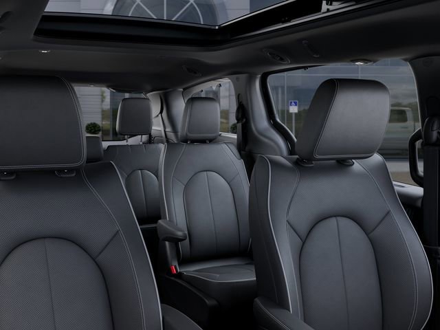 New 2026 Chrysler Pacifica Limited FWD image 26