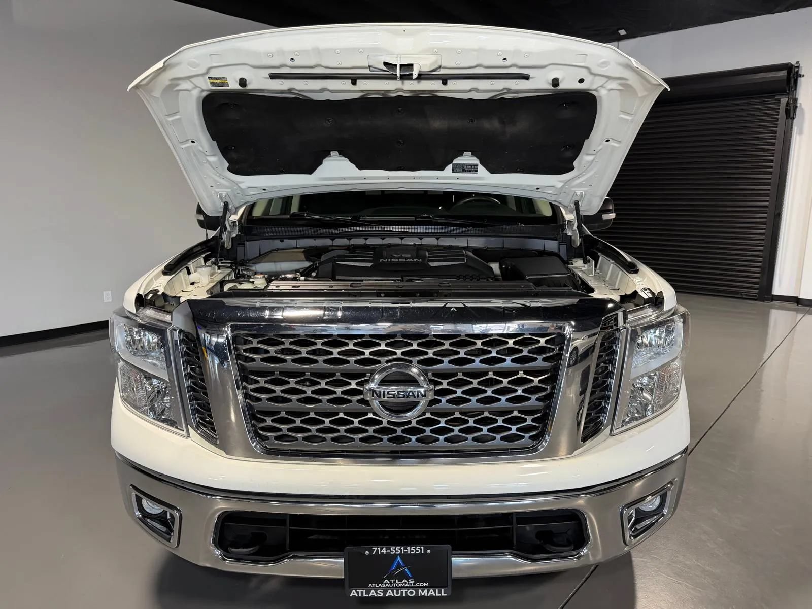 Used 2018 Nissan Titan S AWD/4WD image 7