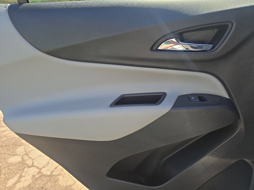 Used 2018 Chevrolet Equinox LT image 26