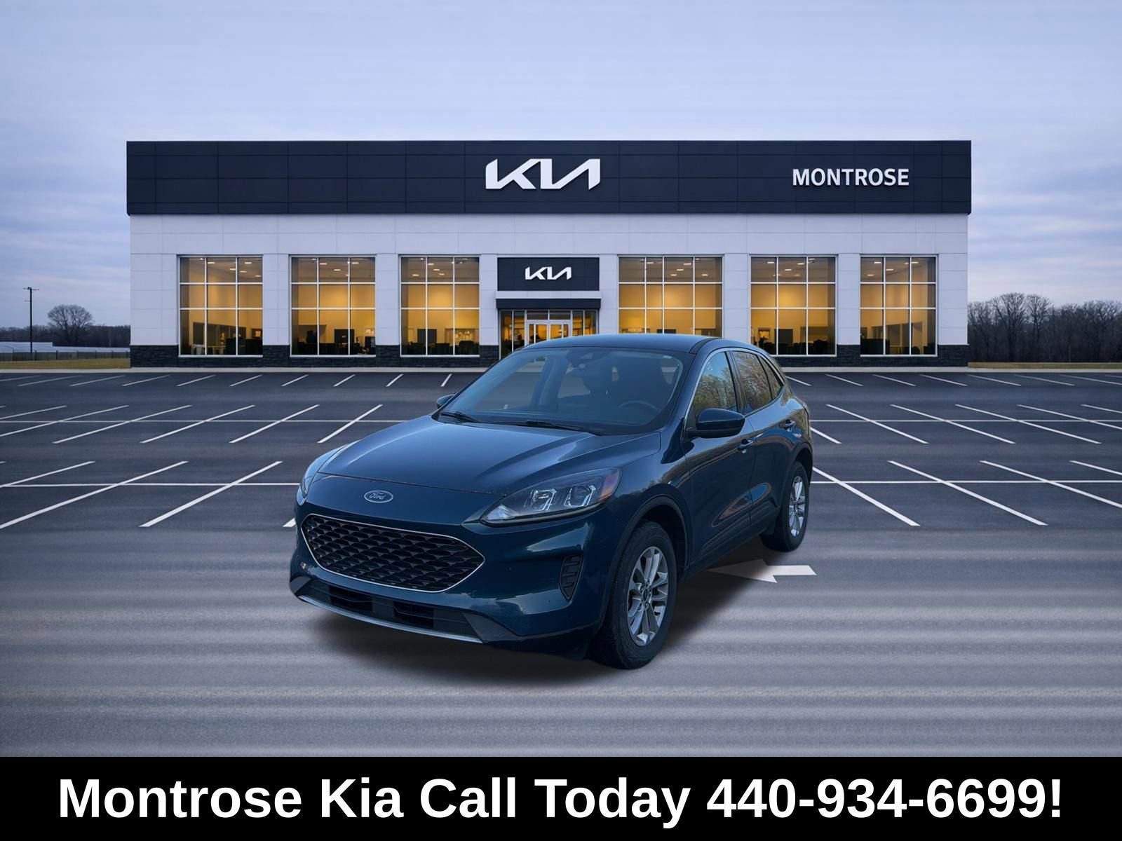 Used 2020 Ford Escape SE image 1