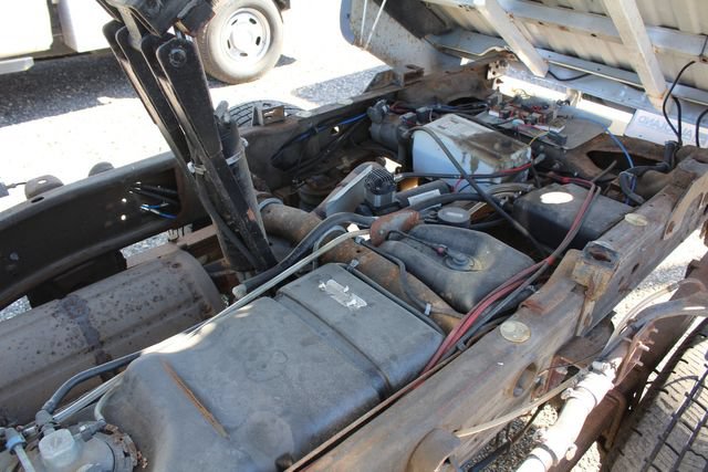 Used 2007 Chevrolet Silverado 3500 4x4 Regular Cab w/ Skid Plate Package image 5
