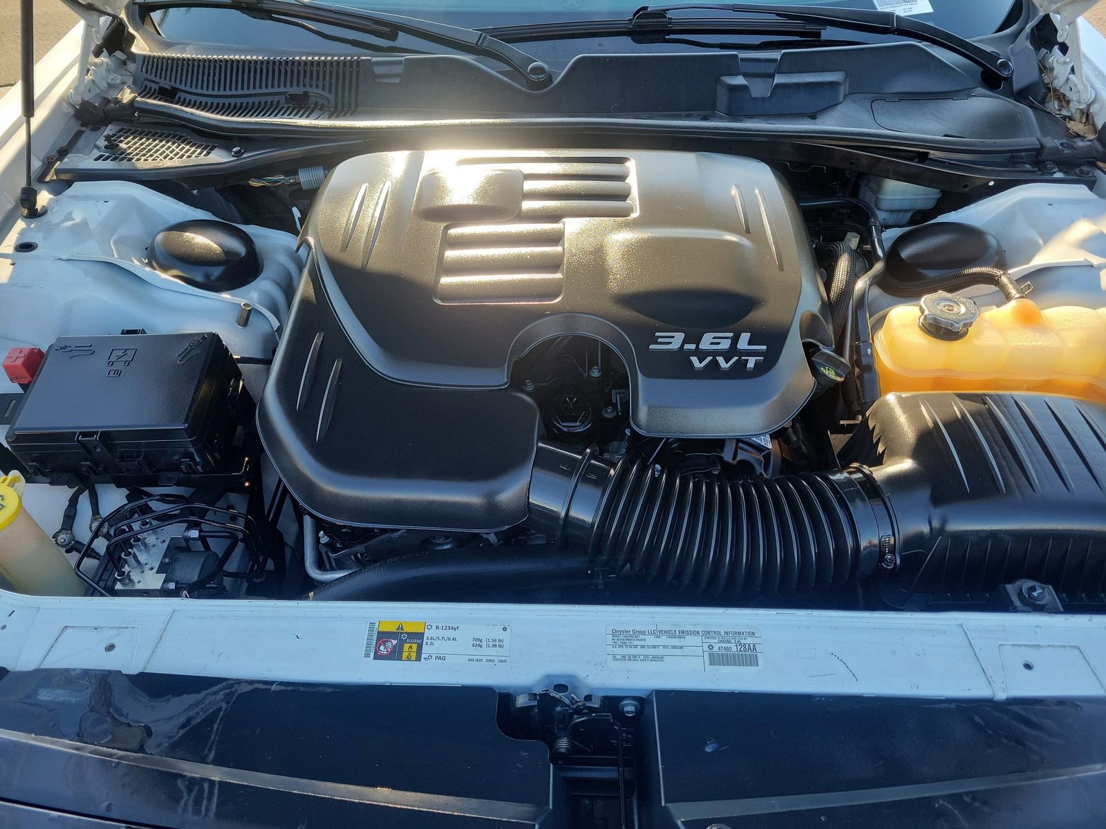 Used 2015 Dodge Challenger SXT Plus w/ Driver Convenience Group image 29