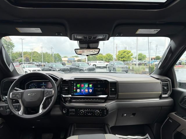 Used 2024 Chevrolet Silverado 2500 ZR2 w/ Technology Package AWD/4WD image 17