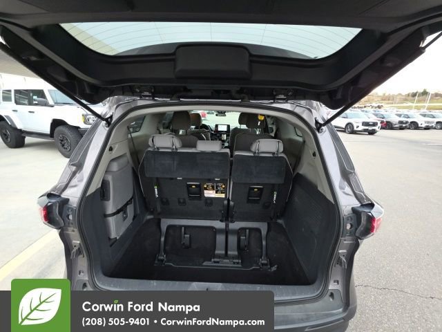 Used 2022 Toyota Sienna LE image 14