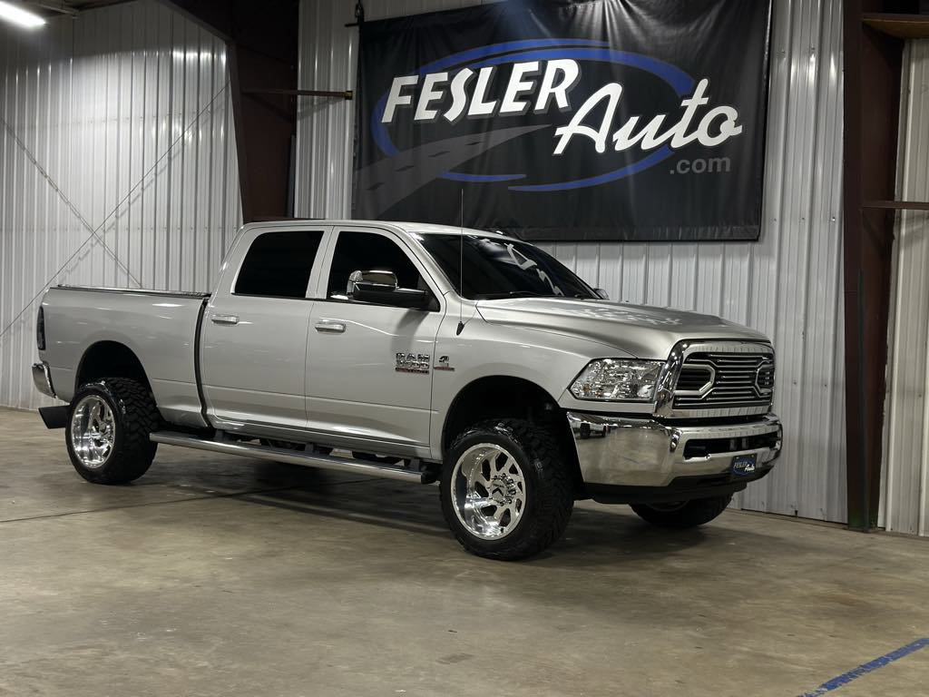 Used 2018 RAM 3500 Tradesman w/ Chrome Appearance Group image 16
