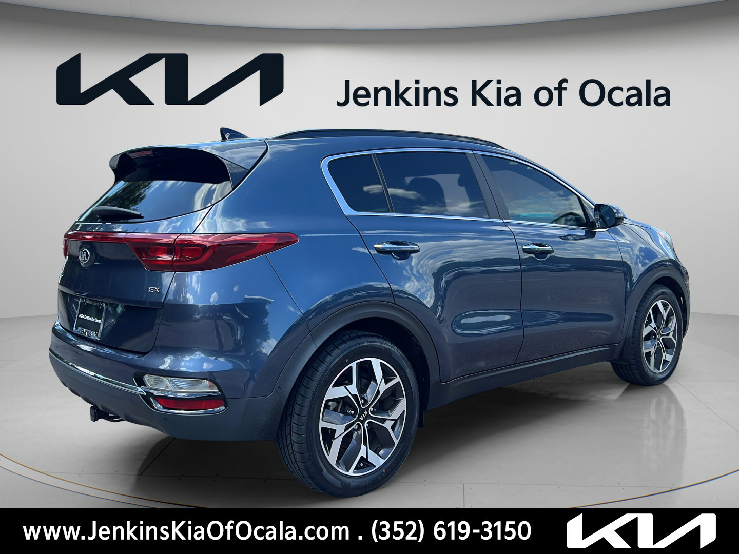 Certified 2022 Kia Sportage EX w/ EX Technology Package FWD image 3