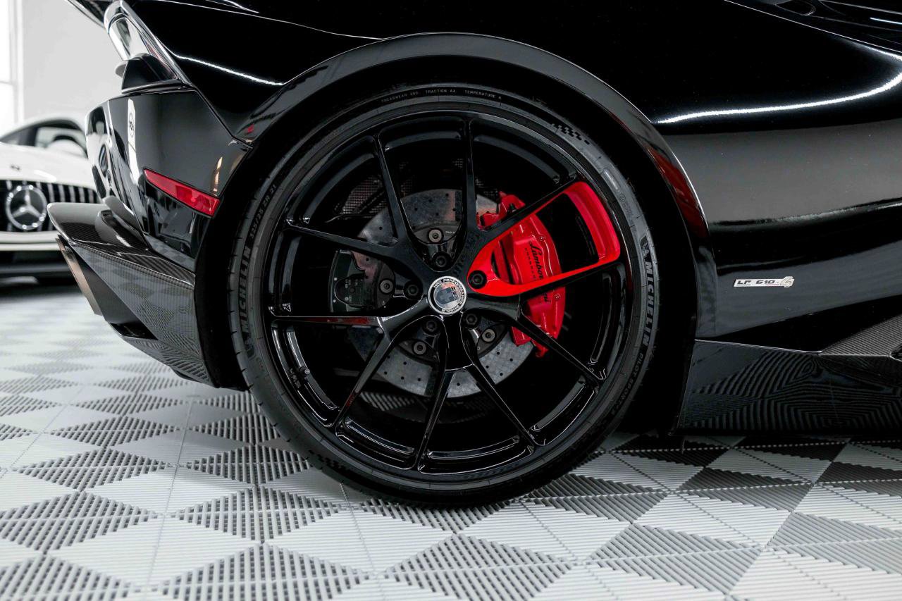 Used 2015 Lamborghini Huracan LP 610-4 image 38