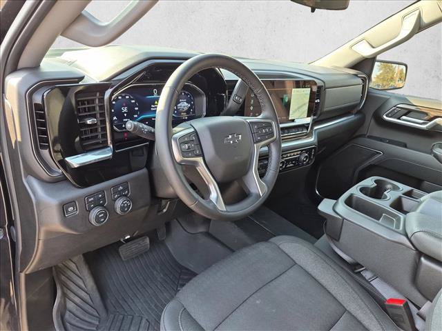 Used 2024 Chevrolet Silverado 1500 RST AWD/4WD image 9