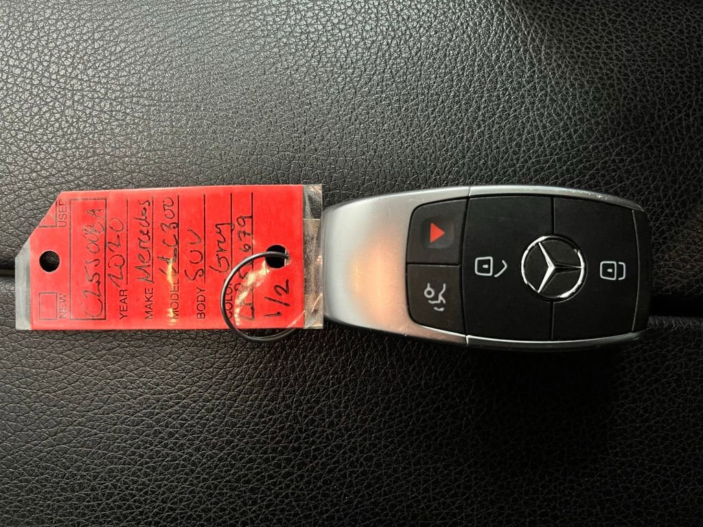 Used 2020 Mercedes-Benz GLC 300 4MATIC image 27