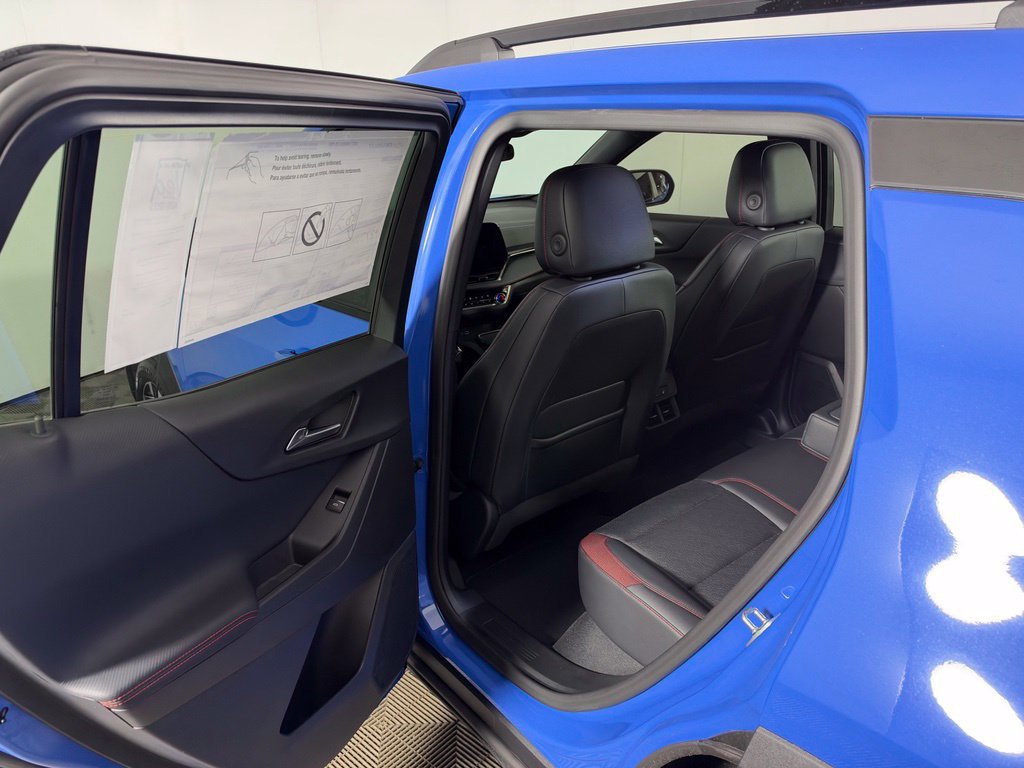 New 2027 Chevrolet Equinox RS w/ Convenience Package III FWD image 8