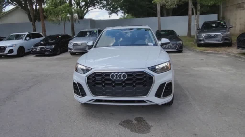 Certified 2023 Audi Q5 2.0T Premium Plus w/ Premium Plus Package AWD/4WD image 3