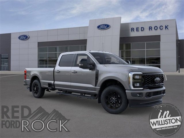 New 2026 Ford F250 Lariat w/ Black Appearance Package