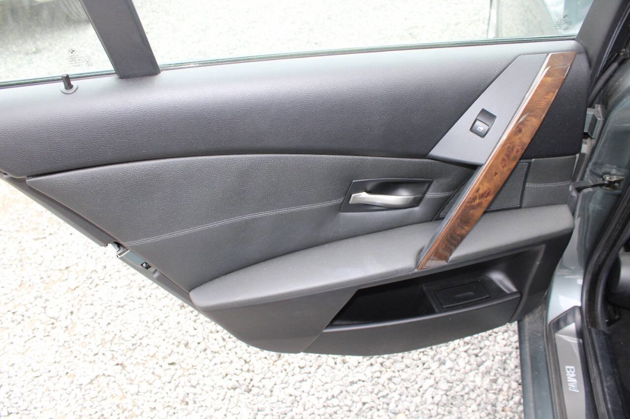 Used 2004 BMW 530i Sedan image 21